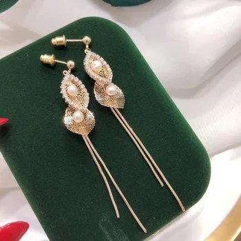 

Women 14K Gold Filled Leaf Earrings Pearl Pendant Simple Tassel Earrings Birthday Banquet Girlfriend Memorial Gifts