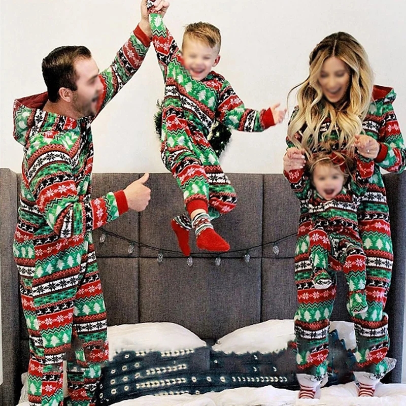 

Xmas Family Pajamas Set Christmas Clothes Parent-child Suit Hooded Home Sleepwear Baby Kid Dad Mom Matching Family Outfits