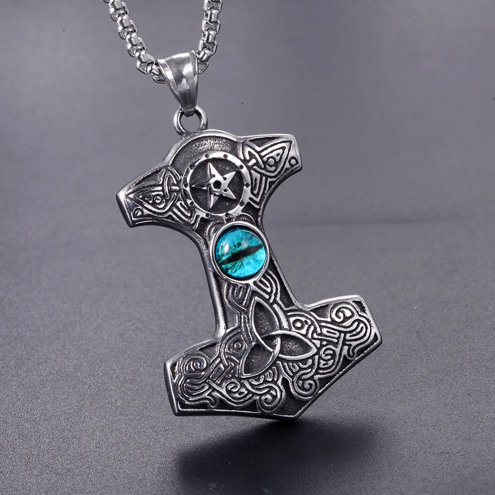 10530676995_1788980474