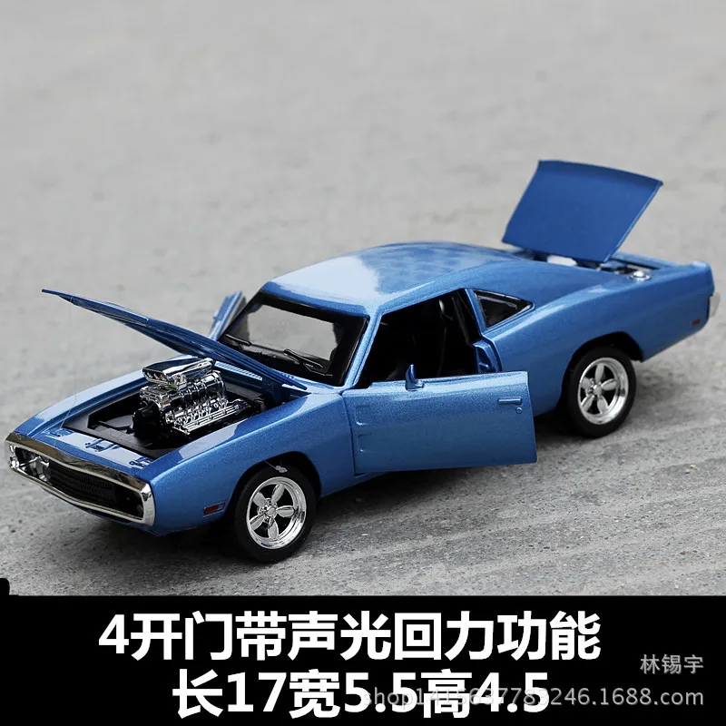 Zhenwei Muscle Dodge War Horse, модель автомобиля из сплава, 1:32, литая модель автомобиля, подвесной светильник, звуковые машинки, игрушки на Рождество - Цвет: blue