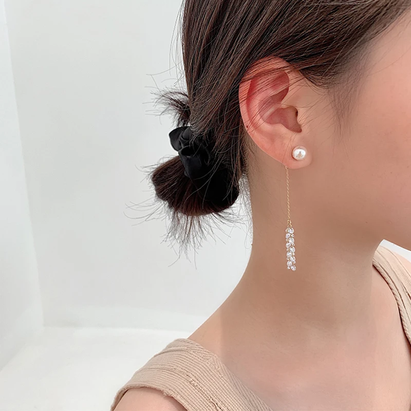 

Peri'sBox Long Chain Cluster Cubic Zirconia Dangle Earrings Round Pearl Earrings Drops Statement Earrings for Women 2019 Fashion