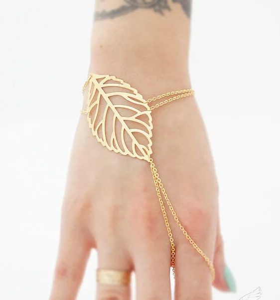 Очаровательный браслет с полыми листьями и цепочкой на палец для женщин, золотые браслеты