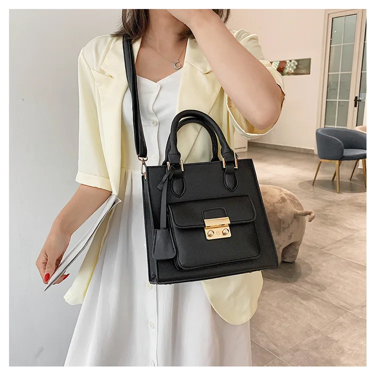 Женская сумка для путешествий, новинка, модная переносная маленькая квадратная сумка в стиле ретро, одноцветная сумка-мессенджер на плечо для отдыха - Цвет: Черный