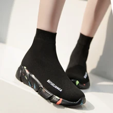 Дышащие кроссовки унисекс; пара носков с перфорацией; прогулочная обувь; светильник без шнуровки; повседневная обувь с высоким берцем для мужчин и женщин