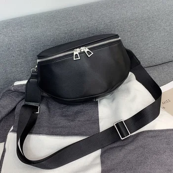 

Qiao Ge 2020 new messenger bag female fashion Korean version of the waist bag locomotive chain shoulder shoulder bag female