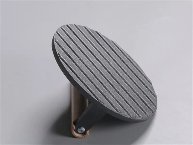 Round big BBQ tool Cast iron Wooden Handle Steak Plate Meat Press Grill meat squid Fried steak barbecue Meat pressing board