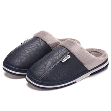 Мужские тапочки; зимние кожаные толстые плюшевые домашние водонепроницаемые туфли на плоской подошве; теплая Домашняя обувь; нескользящие тапочки; обувь на меху для влюбленных