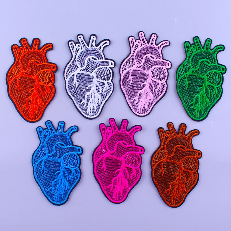 Красочные нашивки в форме сердца вышитые для одежды термоклейкие полоски на одежде мужской значок куртке