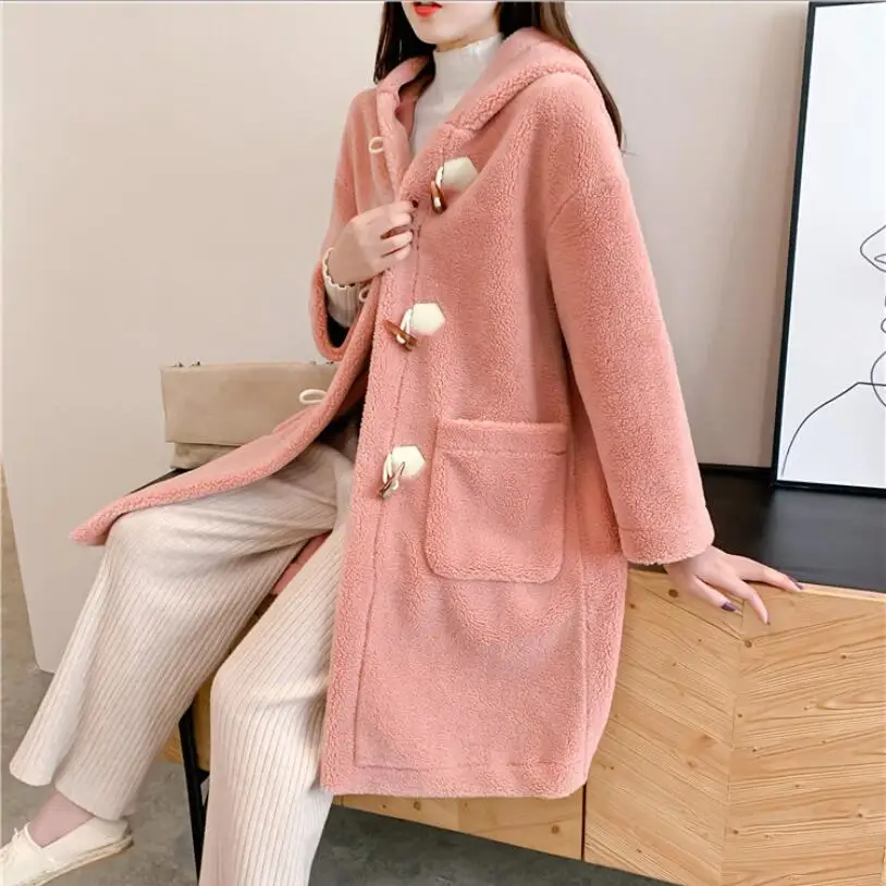 Новинка года; зимнее пальто из искусственного меха в Корейском стиле; пальто из искусственного меха средней длины с капюшоном; Роскошные пальто высокого качества для женщин