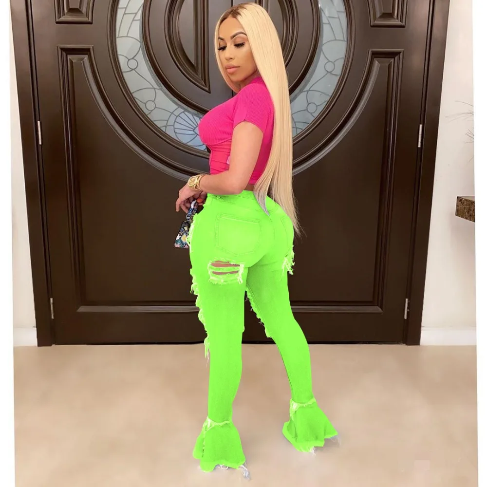 15946989676_167443750