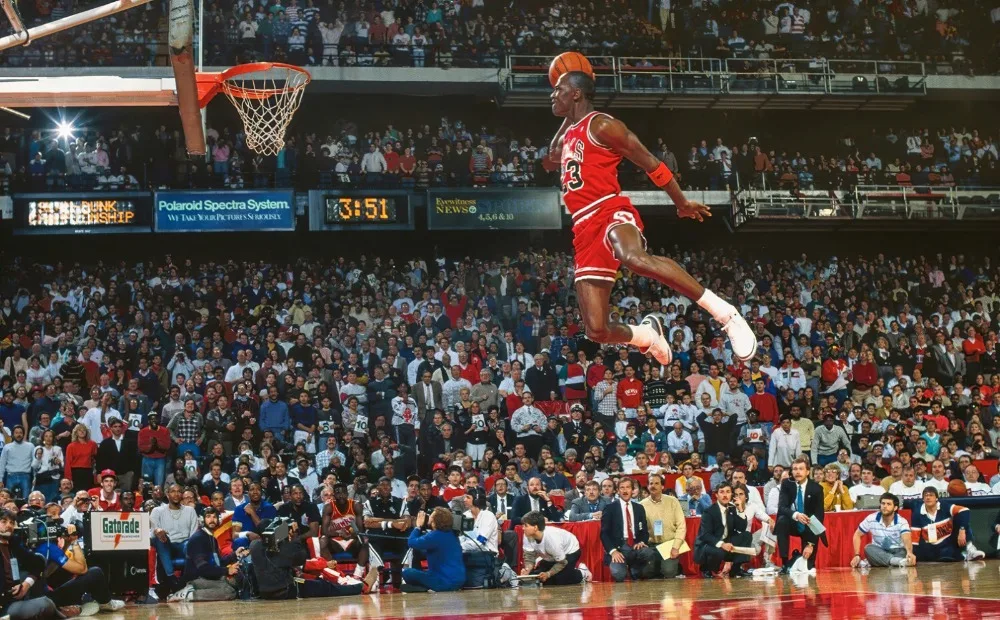 Jordan-Classic-Dunk-Action-Poster-Home-Decoration-Sports-Star-Poster-Wall-Pictures-for-Living-Room-Canvas