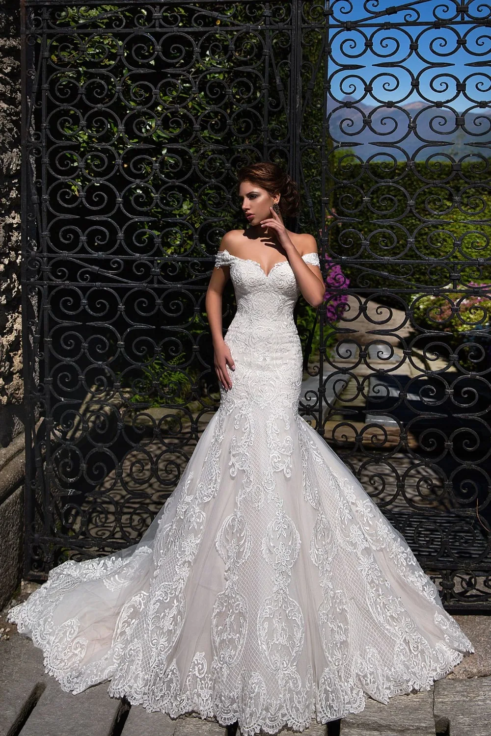 

Sexy Off Shoulder Mermaid Wedding Dress 2019 Lace Up Back Appliqued Tulle Wedding Gowns Bride Dress Lace Wedding Dress Mariage