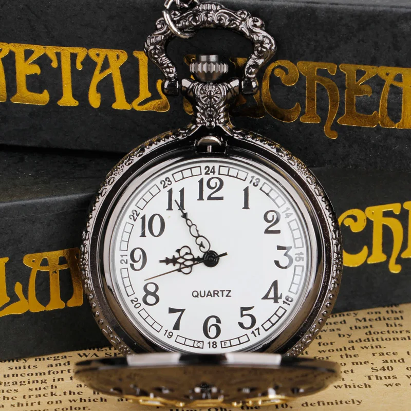 Рисунок 2 - Часы «папа» с вырезами