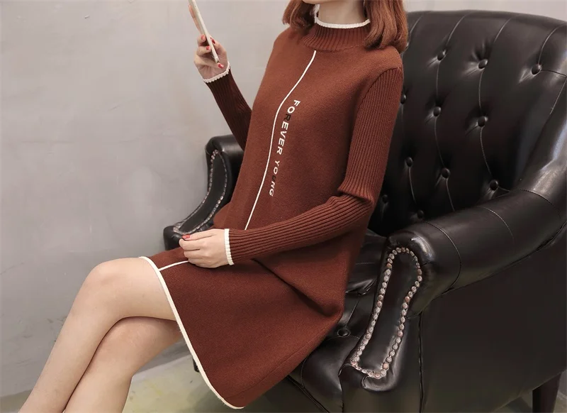 Осенне-зимнее женское платье-свитер в Корейском стиле с буквенным принтом и круглым вырезом, вязаное прямое платье, офисные модные женские платья - Цвет: Коричневый