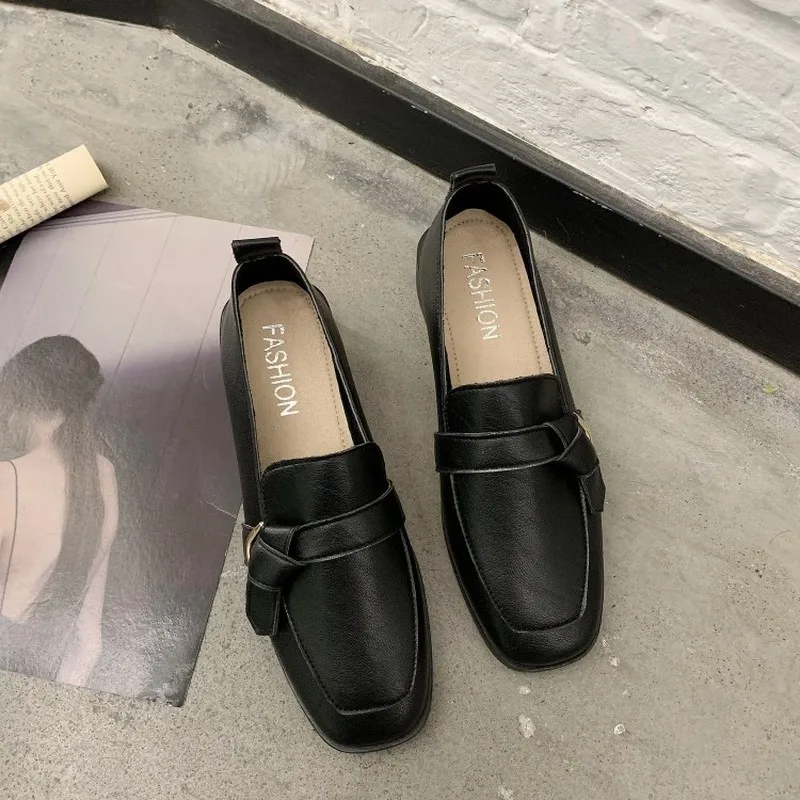 

High quality metal buckle female shallow mouth wild Ladie flats New retro grandma classic Fashion low top pea shoes K18-16