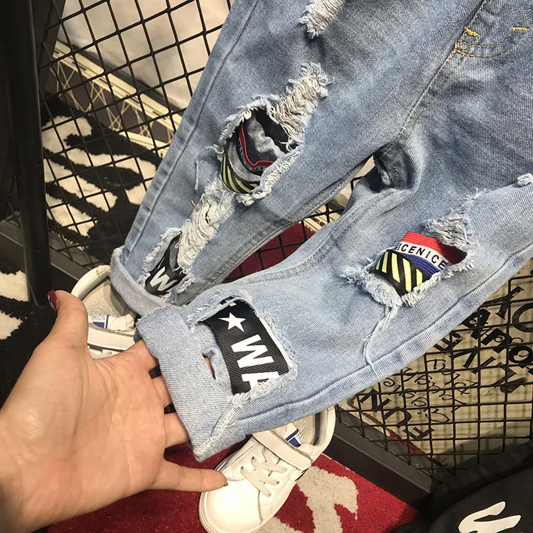 8546358756_2146891023