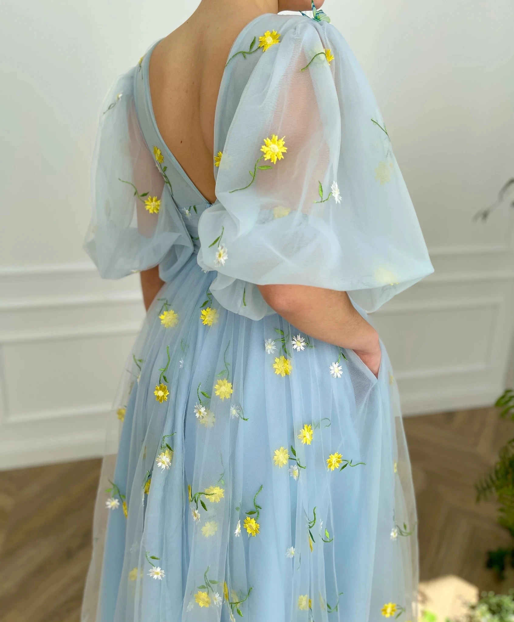 LORIE Deep V-Neck Blue Tulle Midi Prom Dresses Half Puff Sleeves Embroidered Lace Prom Gowns Tea-Length Wedding Party Dresses