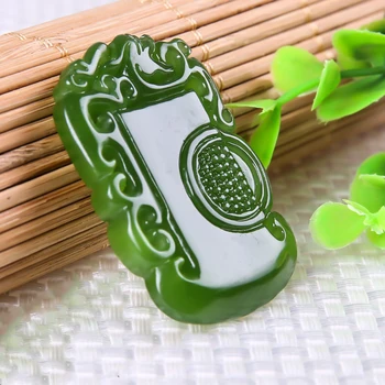 

Natural Xinjiang Yulong pendant sends friends to bring their own
