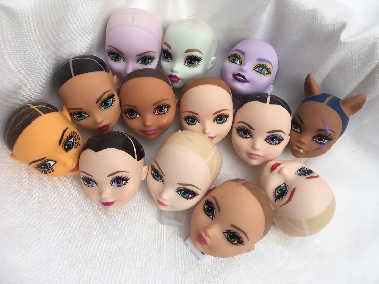 Monstering High Doll Toy Head No Hair Doll Heads Piante Fai Da Te Testa Di Capelli Bambola Teste Calve Original Rare Collection Head Toys