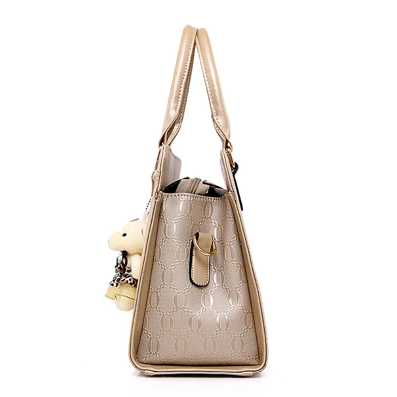 

2016 New Style Europe And America Style Fashion Women's Shoulder Bag/ Hand Bag Embossed Bear Four-piece Set Different Size Bags
