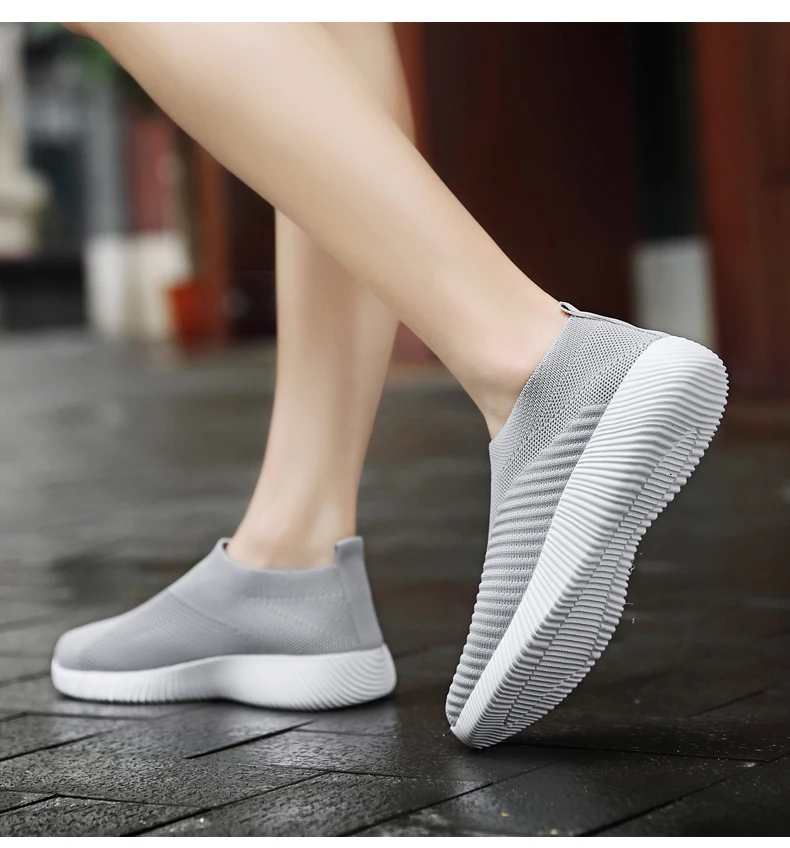 Women Flats Shoes Plus Size 35-43 Breathable Mesh Platform Sneakers Women Slip on Soft Ladies Casual Shoes Woman Knit Sock Flats