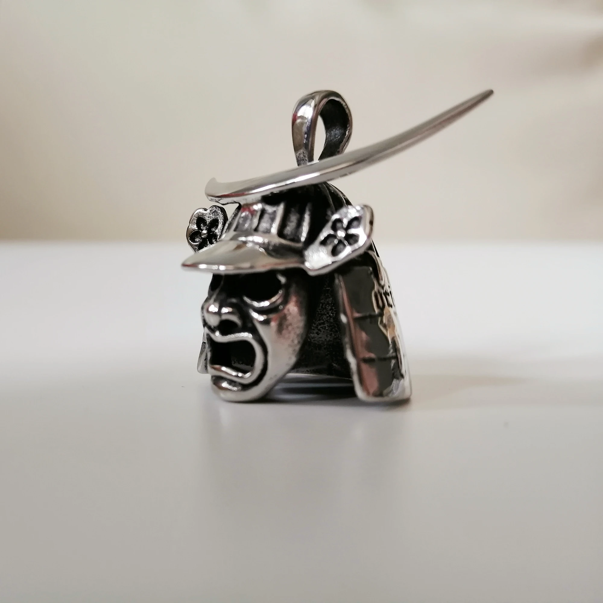 

Japanese Samurai Armor Face Mark Pendant 316L Stainless Steel Mens Biker Rocker Punk Style D110 Steel Necklace 24inch