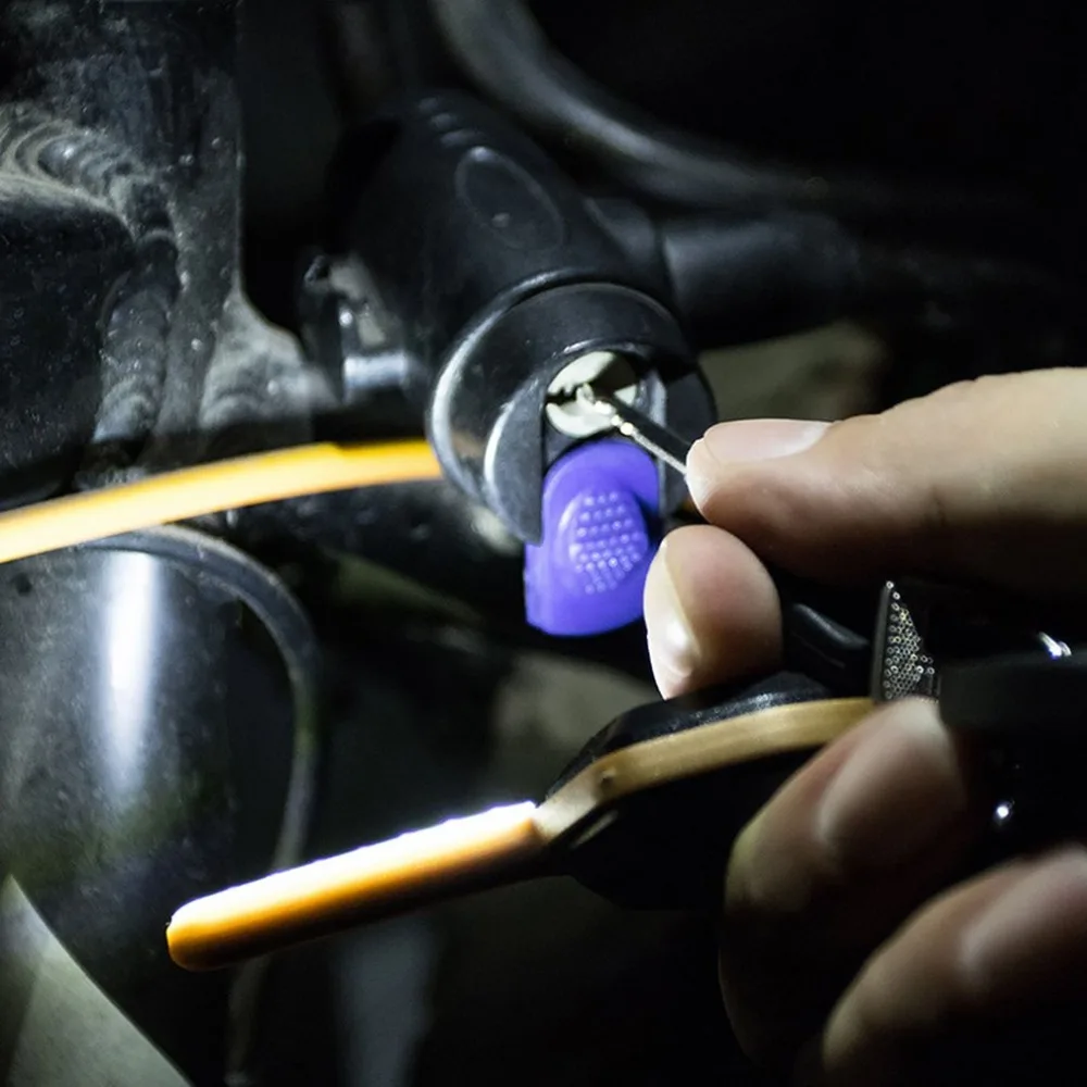 Мини ABS светодиодный вспышка светильник мини, в форме ключа для ключей брелок лампа фонарь аварийного кемпинга светильник