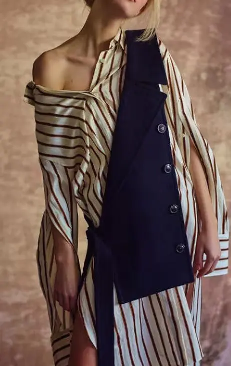 

2019 Two New Vertical Striped Shirts with Suit Collar Vest Suit Turn-down Collar Single Breasted Two Piece Sets