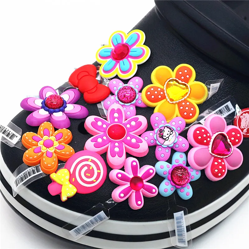 1pcs High Imitation Shoe Charms Colorful Heart-shaped Shoe Buckles Original Accessory fit Bracelets Croc JIBZ Kids Gifts F-ZBX20