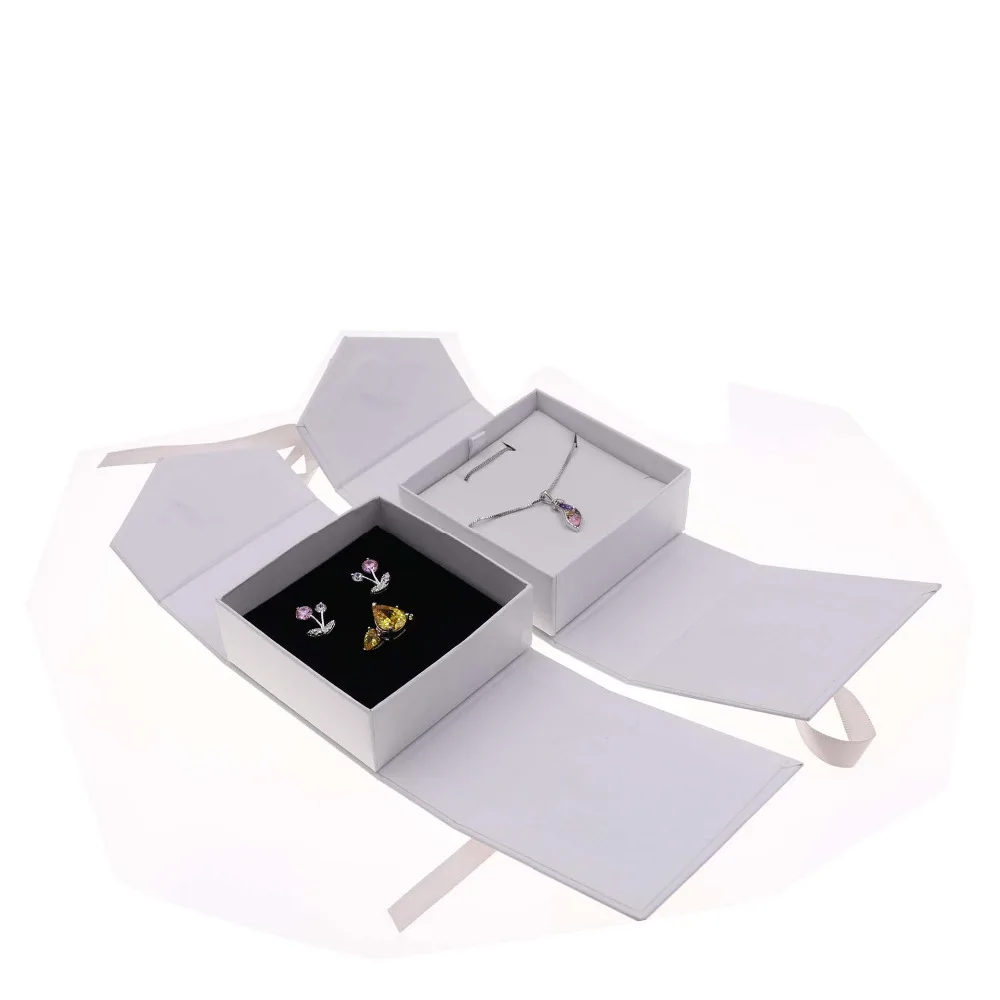 4369330984_1527185646