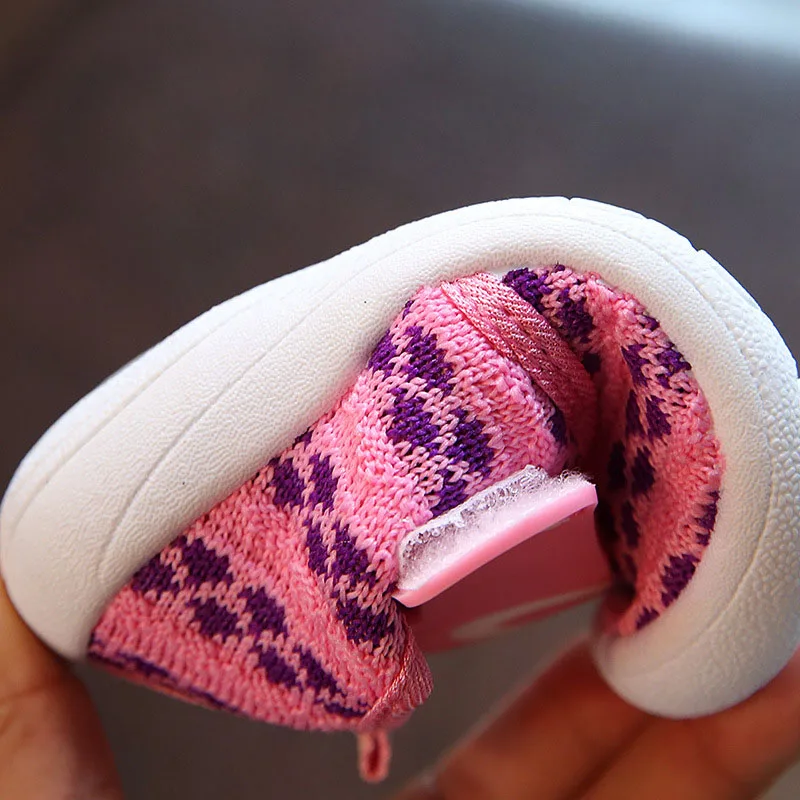 Г. Новая Осенняя детская обувь с мягкой подошвой для девочек детские Сникеры для мальчиков, звуковая детская повседневная резиновая обувь для малышей 1-3 лет