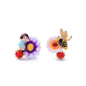 

S925 sterling silver earrings asymmetric personality daisy bee flower fairy forest temperament ruby enamel earrings female
