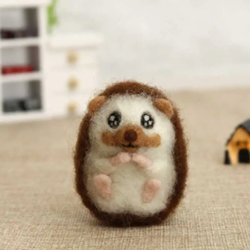 Needle Felting Kit Wool Felting Kit Needle Felting Painting Kit Non-Finished Felt Kit Creative DIY Handmade Needle Beginner Animal Hedgehog wool needle felted Kit No finished Gift for her