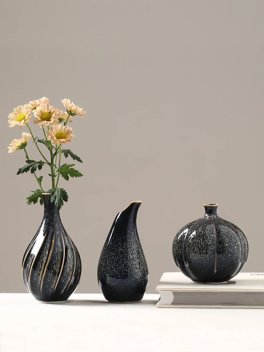 

Modern Ceramic Vase Nordic Handmade Crafts Porcelain Flower Bottle Creative Wedding Gifts Fashion Home Decoration Accessories