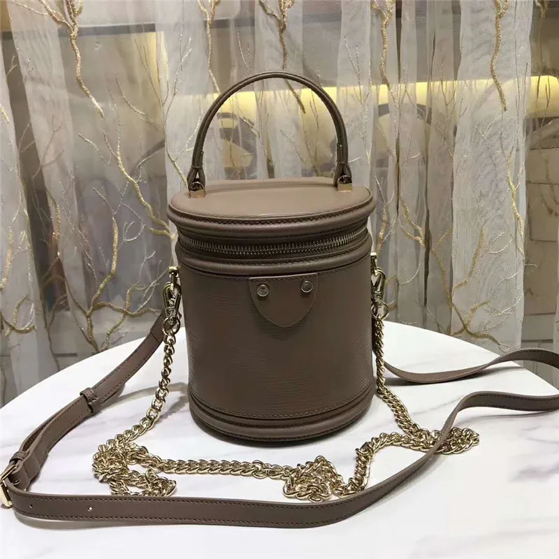 

2019 Summer WOMEN'S Handbag Wave Cowhide Bucket Type Zipper Soft Surface Retro Genuine Leather Guangzhou WOMEN'S Bag