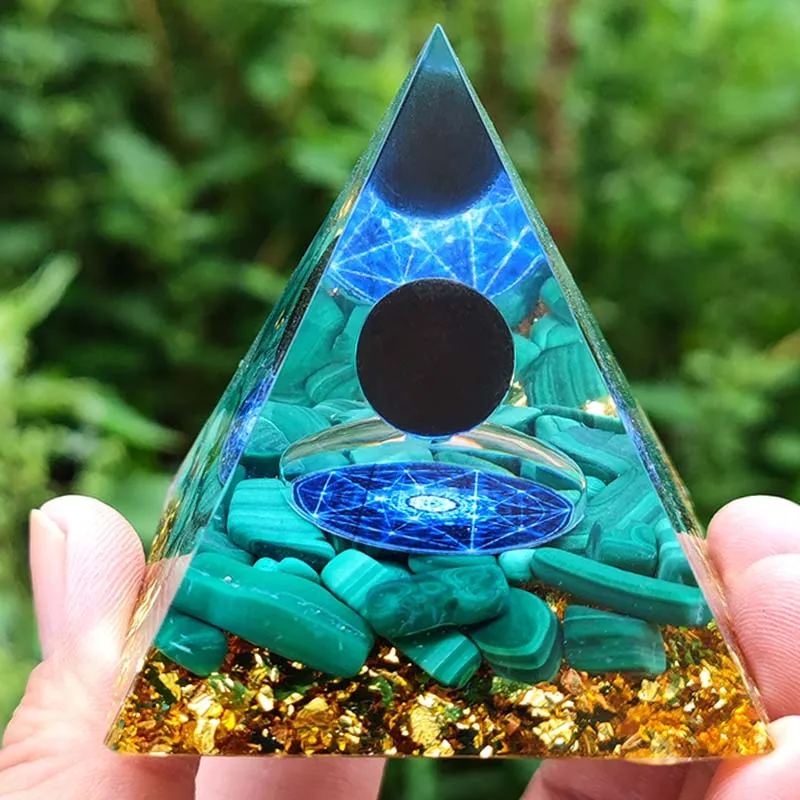 

Orgonite Pyramid Green Malachite Stone Obsidian Energy Generator Pyramid Chakra Healing Meditation Yoga Jewelry