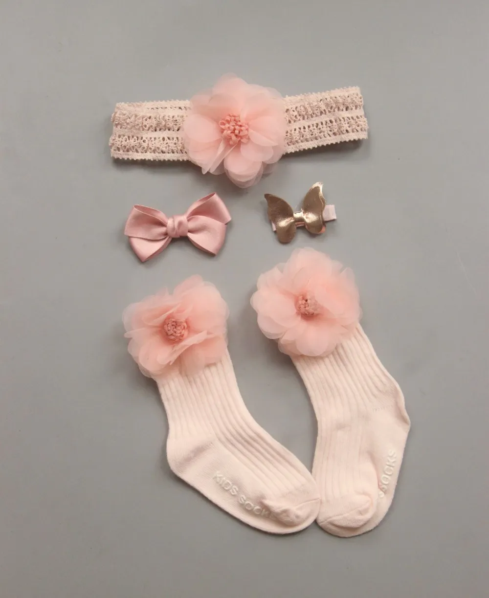 

2020 4pcs Newborn Baby Girl Boy Socks Lace Ruffle Tutu Socks Princess Ruffle Ankle-Length Non-slip Socks+Headband+Hairpin 0-24M