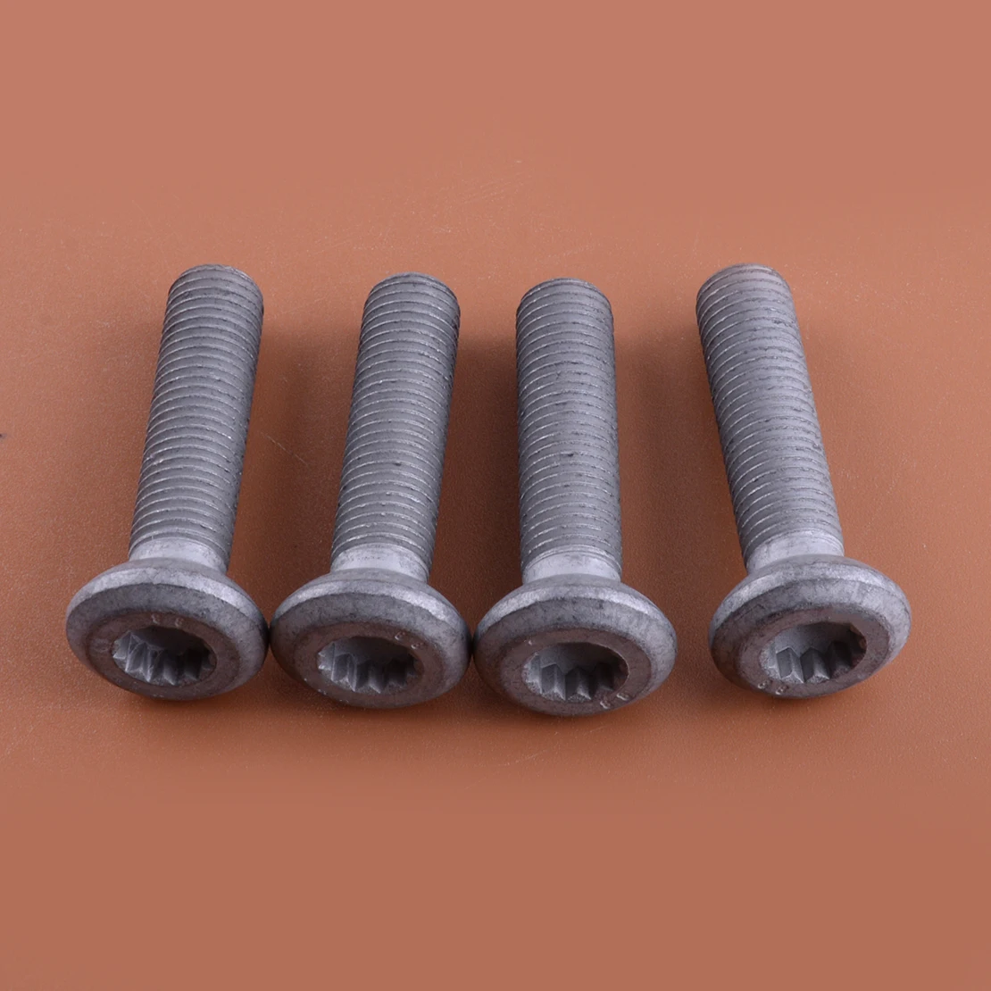 4pcs/Set Wheel Axle Hub Mounting Bolt Screw Fit for VW Beetle CC Passat Eos Golf Jetta MK5 MK6