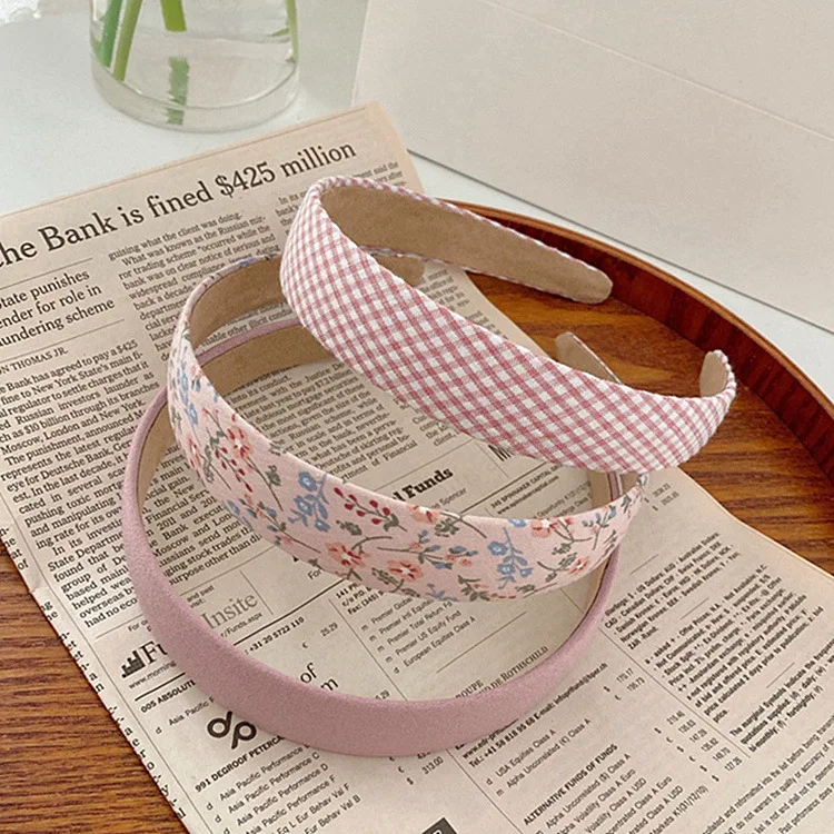 Повязка на голову женская в винтажном стиле с цветочным принтом |