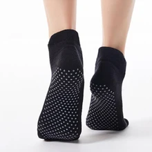 1 Pairs Women Socks Breathable Sports socks Solid Color Boat socks Comfortable Cotton Ankle Socks Gray Black