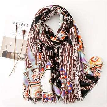 

2020 Luxury Brand New Style Cotton Female Spring Summer Sun-resistant Shawl Printed Fashion Headscarf winter blanket cashmere
