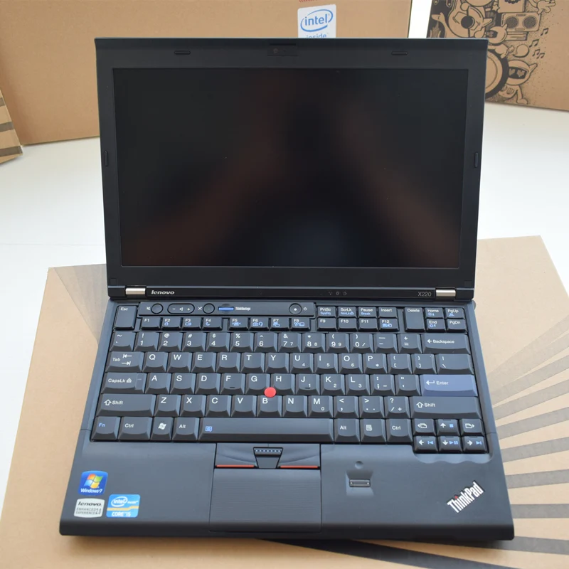 ThinkPad X220 (Core i7 RAM 16GB SSD 256GB VGA解像度)売ります。