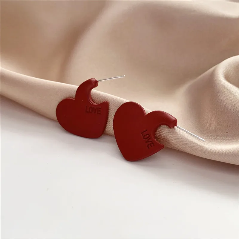 

S925 Silver Needle South Korea Elegant Simple Red Heart Ear Stud Small Print Love Women's Heart Qute Earrings Girl Jewelry Gift