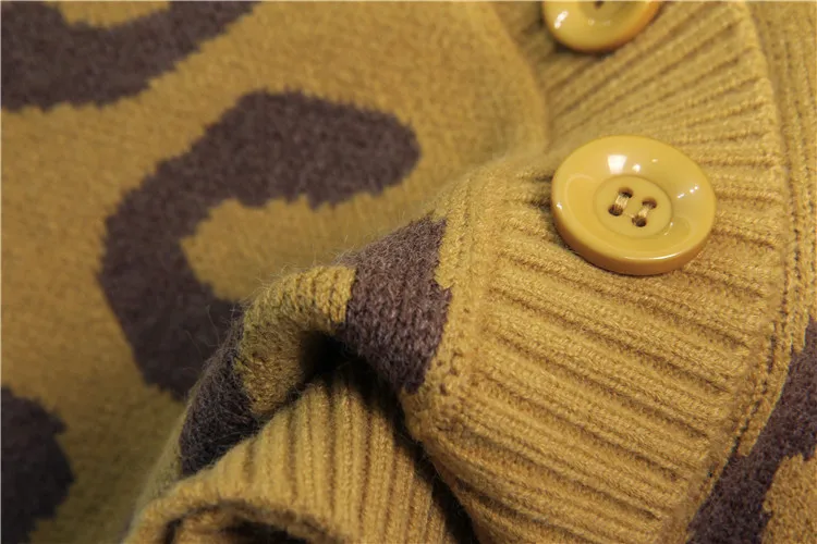 SVOKOR леопардовая Женская трикотажная куртка с v-образным вырезом свободные кардиганы больших размеров тренд Сращивание женский свитер
