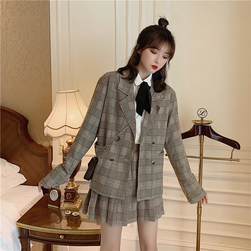 Весна, стиль, женское платье, костюм, плиссированная юбка, рубашка на шнуровке, комплект для фотосессии