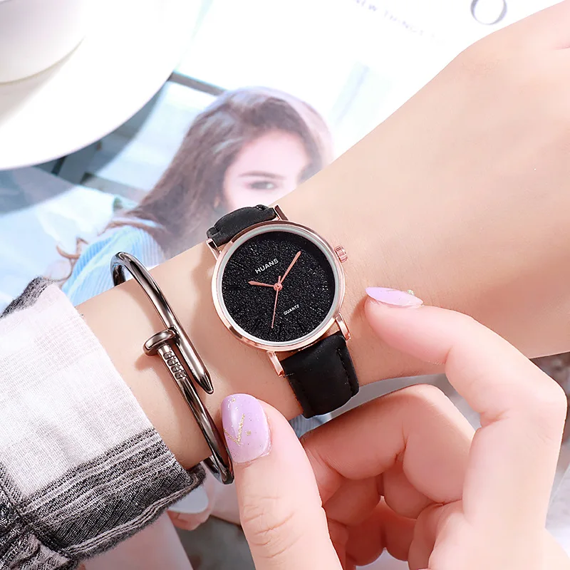 Hot Fashion Lovers Watches Men Women Casual Leather Strap Quartz Watch Women s Dress Couple Watch 3