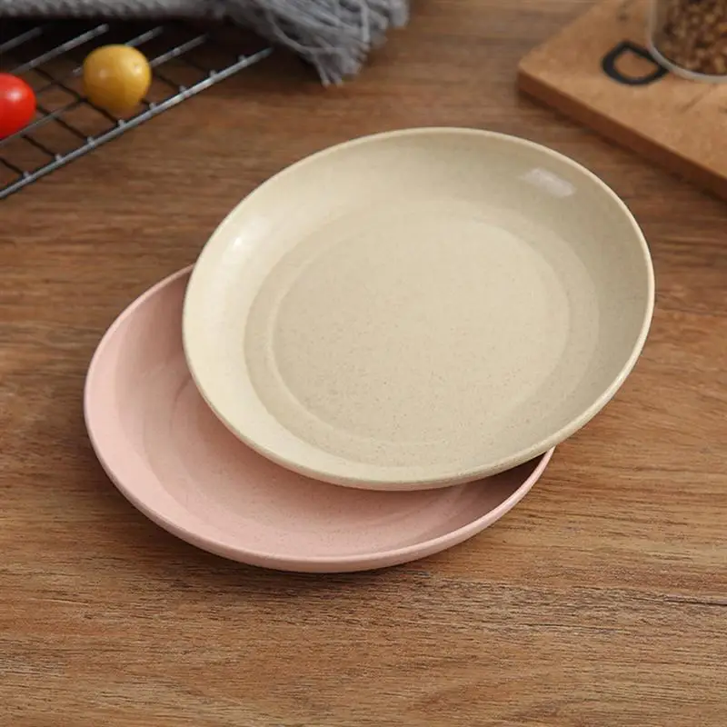 A Set di piatti di paglia di grano A Set di piatti di paglia di grano