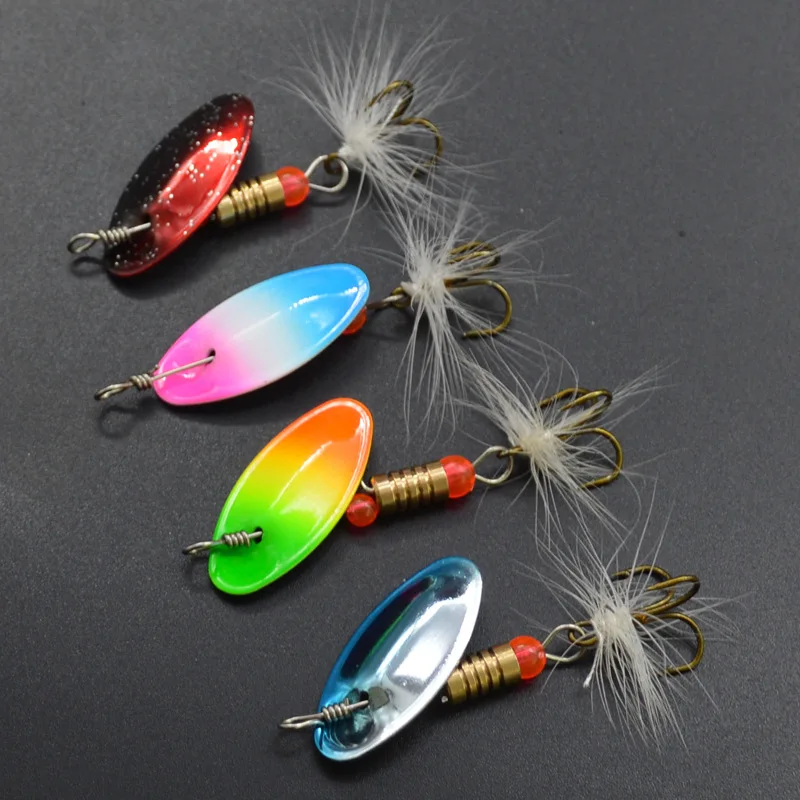 Hand Shake Paillettes Fishing Lure Cucchiai Per Principianti Rotazione Spinner Bait 3.5G Metal Bait Lot 4 Pezzi Vendita