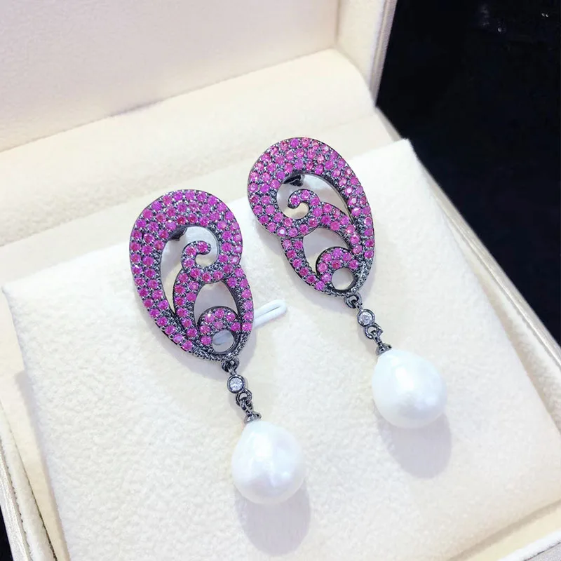 

Wholesale Elegant Sweet Fashion joker For Woman Lady Zircon Pearl 925 Sterling Silver Earrings