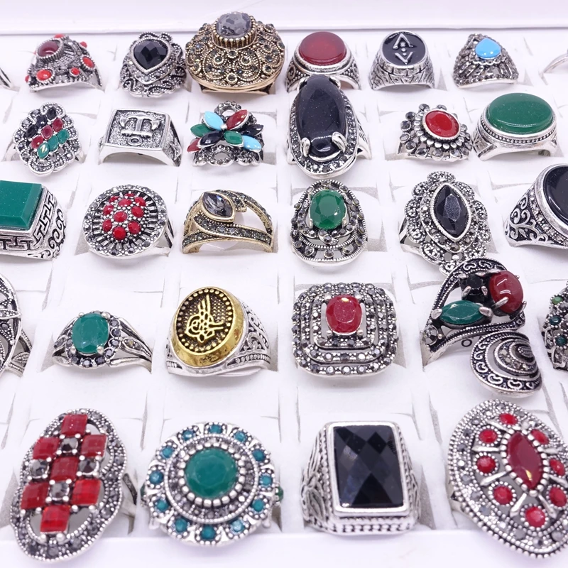 MixMax 50pcs/box Womens Rings Vintage Jewelry Mix Styles Party Favor Gifts Wholesale Lot with a Display Box Gold Silver Plated 5